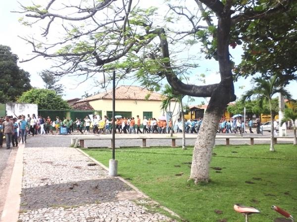 Caminhada reúne sociedade contra exploração sexual a crianças e adolescentes - Imagem 14