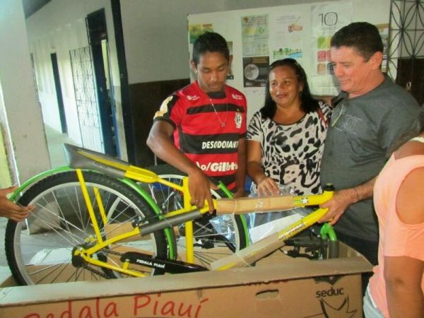 Alunos são beneficiados com o Programa “Pedala Piauí” - Imagem 9
