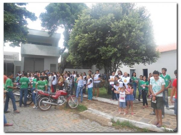Caminhada em Prol o dia 18 de Maio, dia de Combate ao Abuso e a Exploração Sexual de Crianças e Adolescentes - Imagem 32