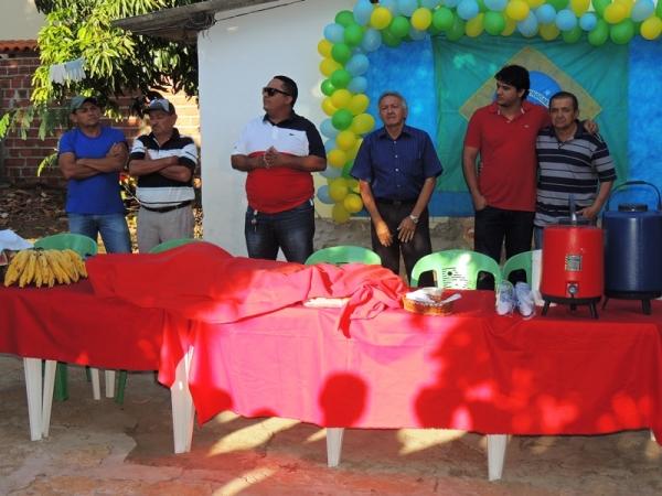 Prefeitura homenageia garis - Imagem 4