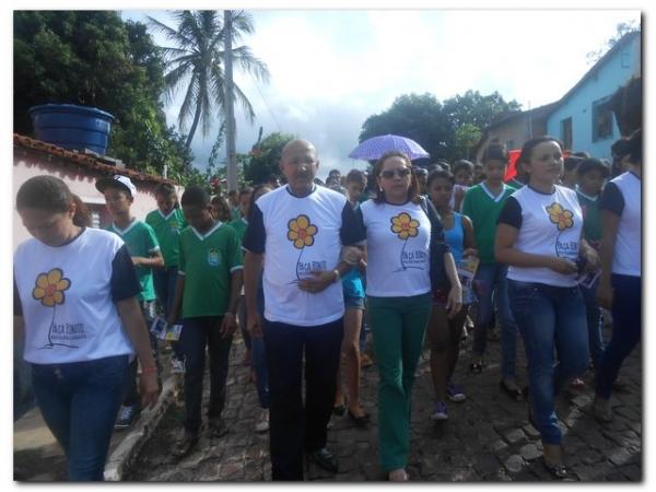 Caminhada em Prol o dia 18 de Maio, dia de Combate ao Abuso e a Exploração Sexual de Crianças e Adolescentes - Imagem 10