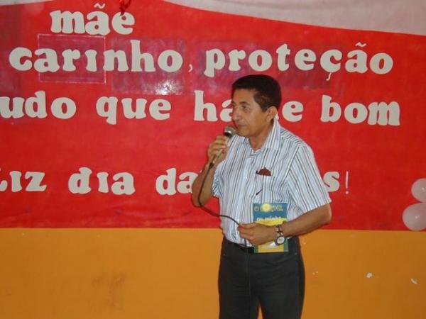 Escola Municipal 13 de Maio Homenageou as Mães pela passagem de seu Dia - Imagem 11