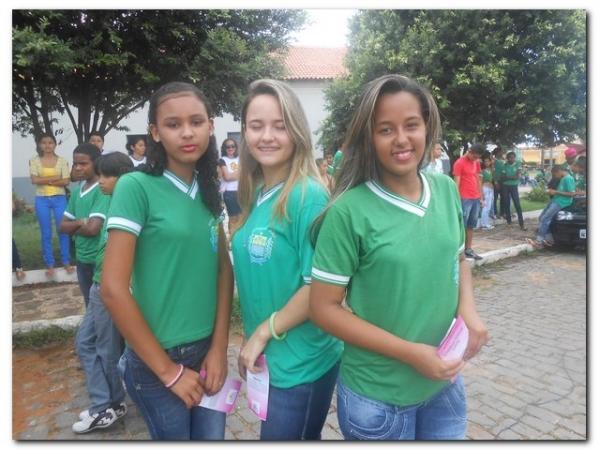 Caminhada em Prol o dia 18 de Maio, dia de Combate ao Abuso e a Exploração Sexual de Crianças e Adolescentes - Imagem 33