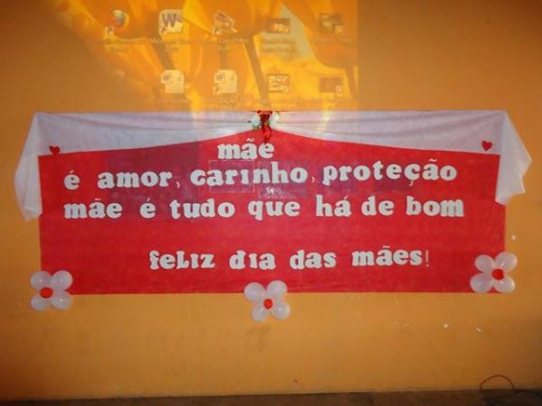 Escola Municipal 13 de Maio Homenageou as Mães pela passagem de seu Dia - Imagem 59