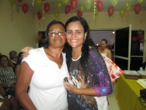 A secretaria de Saúde realizou nessa sexta homenagem as funcionárias que são mães - Imagem 6