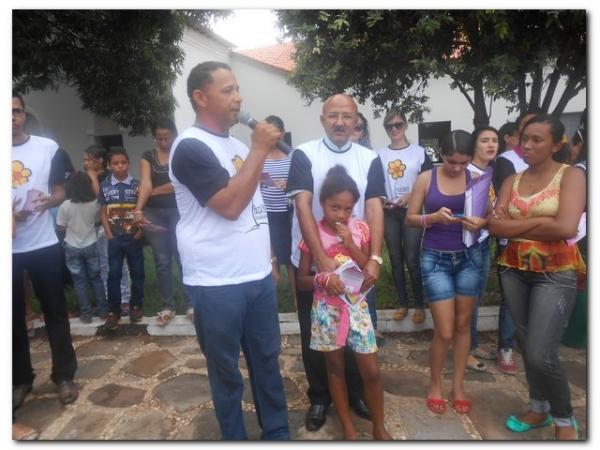 Caminhada em Prol o dia 18 de Maio, dia de Combate ao Abuso e a Exploração Sexual de Crianças e Adolescentes - Imagem 39