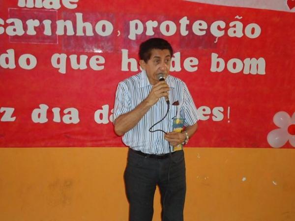 Escola Municipal 13 de Maio Homenageou as Mães pela passagem de seu Dia - Imagem 9