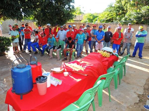 Prefeitura homenageia garis - Imagem 5