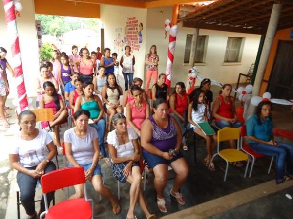 Escola Municipal 13 de Maio Homenageou as Mães pela passagem de seu Dia - Imagem 49