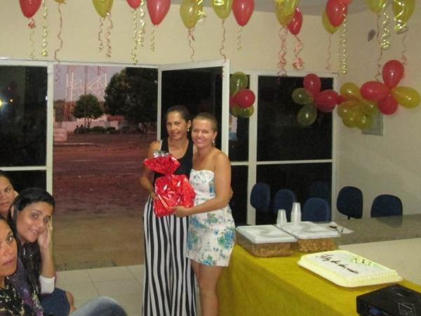 A secretaria de Saúde realizou nessa sexta homenagem as funcionárias que são mães - Imagem 29