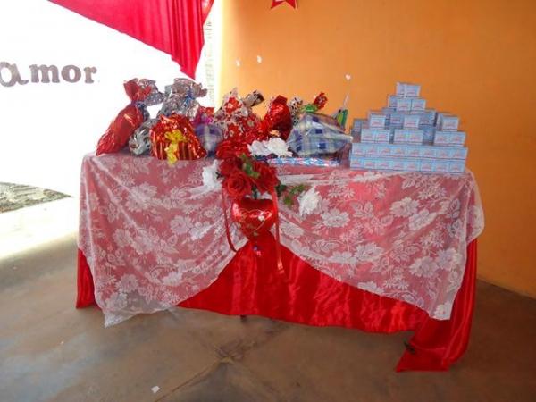 Escola Municipal 13 de Maio Homenageou as Mães pela passagem de seu Dia - Imagem 60