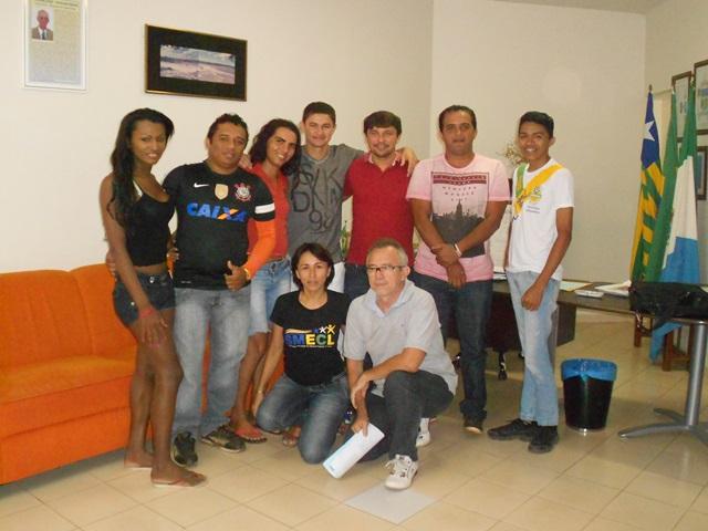 Quadrilhas Luar do Sertão e Sanfona Branca receberam R$ 7.000,00 da Prefeitura de Esperantina