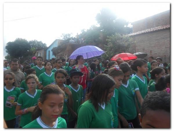 Caminhada em Prol o dia 18 de Maio, dia de Combate ao Abuso e a Exploração Sexual de Crianças e Adolescentes - Imagem 13