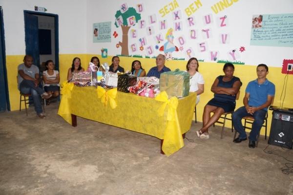 Escolas Municipais realizam homenagens para as mães - Imagem 3
