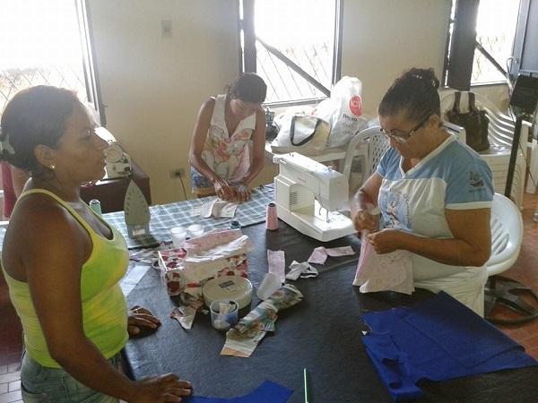 Prefeito Manin Geronço e Vice-Prefeito Raimundo do PT visitam cursistas no CRAS  - Imagem 1