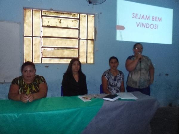 Secretaria de Educação  realiza reunião com os monitores e diretores do Mais Educação - Imagem 4