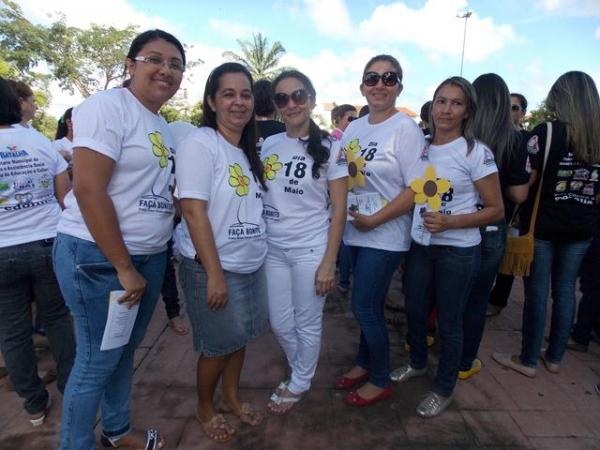 Passeata marcou o Dia Nacional de combate ao Abuso e à Exploração Sexual de Crianças e Adolescentes em Batalhaâ€ - Imagem 8