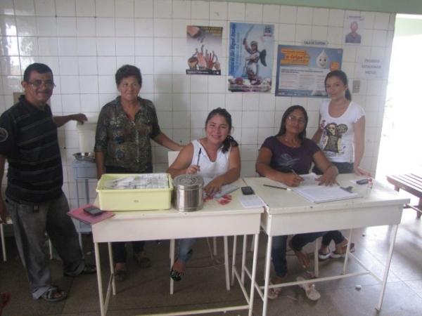 Prefeita Dra. Salete Rego visitou postos de Vacina na Campanha de combate contra a Gripe - Imagem 3