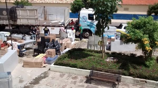 Prefeitura faz compras para equipar Postos de Saúde e repartições públicas do Município - Imagem 1