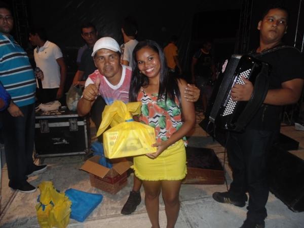 Festa do Trabalhador reúne multidão na Praça da Igreja Matriz - Imagem 16