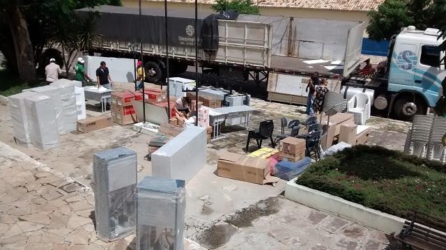 Prefeitura faz compras para equipar Postos de Saúde e repartições públicas do Município