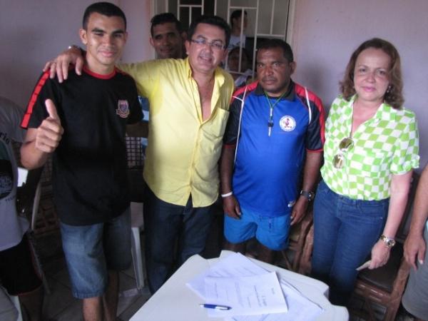 Dia 1º de maio em Miguel Alves - Imagem 33