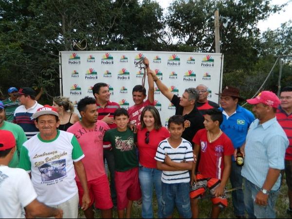 Neuma Café anuncia reforma do estádio municipal - Imagem 17