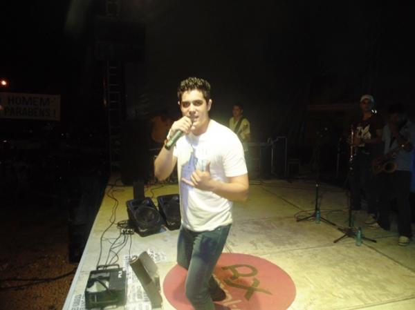 Festa do Trabalhador reúne multidão na Praça da Igreja Matriz - Imagem 22