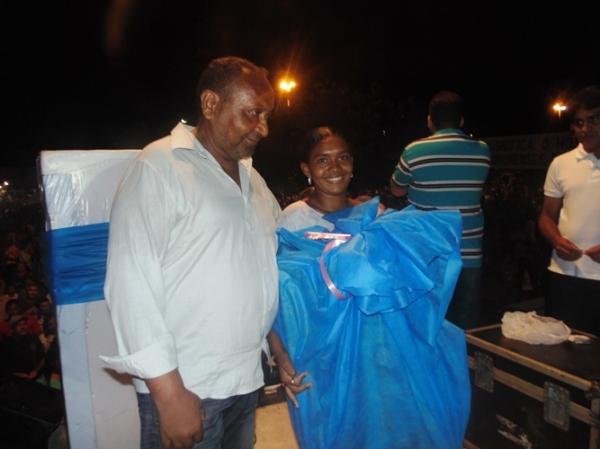 Festa do Trabalhador reúne multidão na Praça da Igreja Matriz - Imagem 18