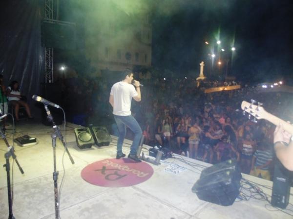 Festa do Trabalhador reúne multidão na Praça da Igreja Matriz - Imagem 24