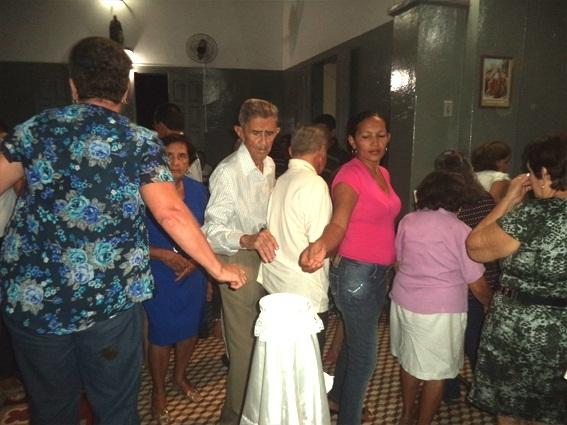 Igreja lotada na penúltima noite de festejo de São Félix de Cantalice - Imagem 16