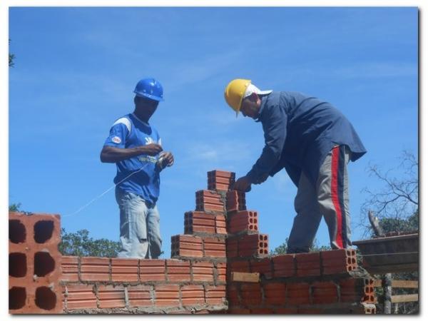Prefeitura Municipal de Inhuma e ADM em parceria com a Secretaria Estadual de Empreendedorismo beneficiam inhumenses com Curso de Pedreiro - Imagem 17