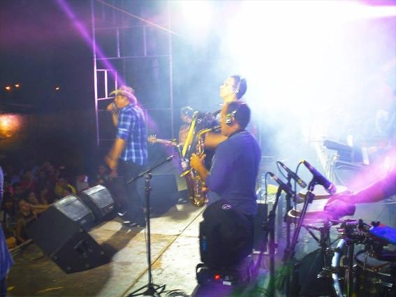 Muleke Doido animou a última noite de festejo  no Alvorada Club em São Félix do Piauí - Imagem 4