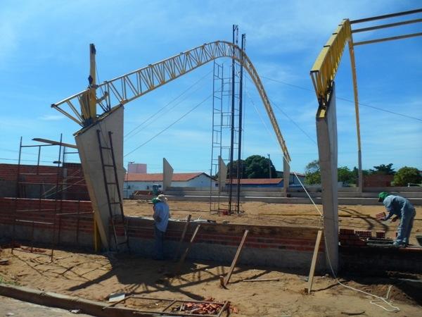 Construção da Quadra Coberta com Vestuário no Bairro Vale Verde está em ritmo acelerado - Imagem 5