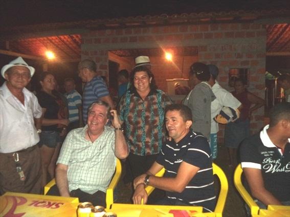 Vaquejada e muito forró garantiu a noite de encerramento nos festejos de São Félix - Imagem 20