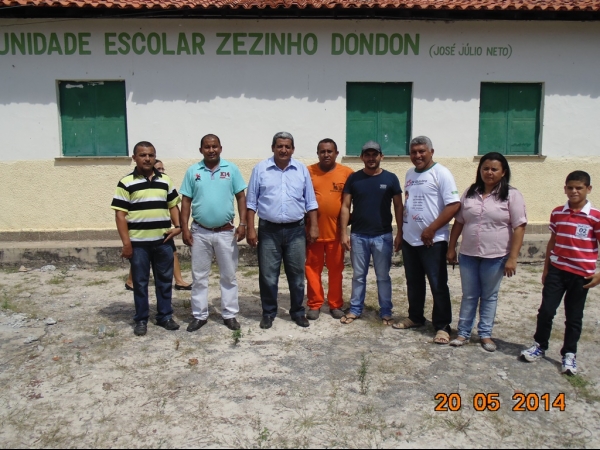 Prefeito Zé Resende visita local de mais um ginásio e assina ordem de serviço - Imagem 13