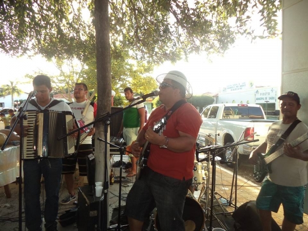 Paróquia de São Félix de Cantalice realizou o tradicional leilão do festejo - Imagem 5