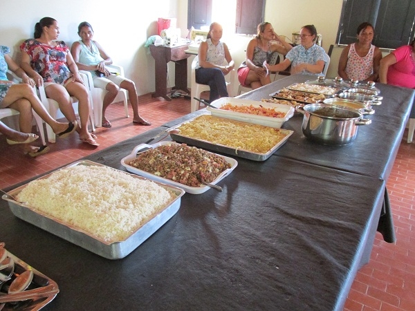 Curso de corte e costura é finalizado com almoço - Imagem 5