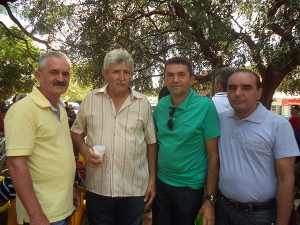 Paróquia de São Félix de Cantalice realizou o tradicional leilão do festejo - Imagem 24