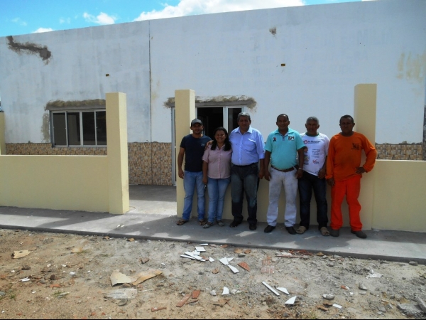 Prefeito visita a obra de ampliação da Unidade de Saúde da Lagoa Seca dos Hilários - Imagem 2