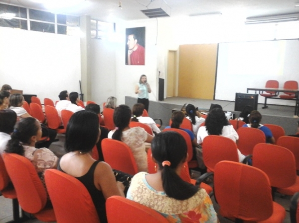 Saúde Municipal homenageia enfermeiros e técnicos em enfermagem - Imagem 9