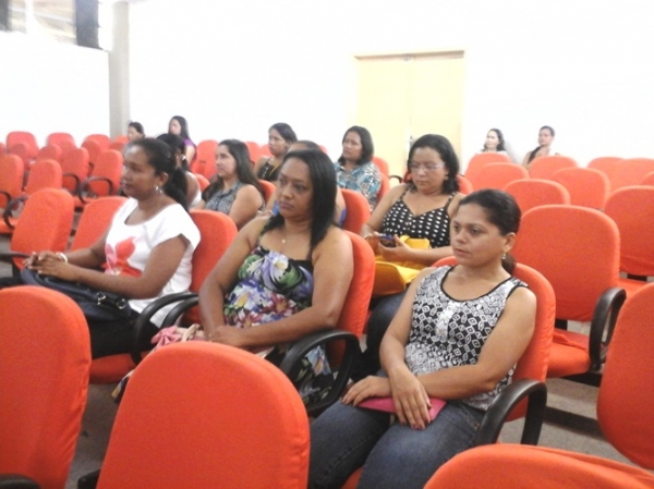 Saúde Municipal homenageia enfermeiros e técnicos em enfermagem - Imagem 8