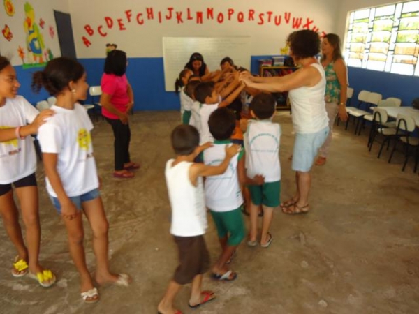 Formadora do Projeto Brincar visitou a Cidade de Ipiranga - Imagem 32