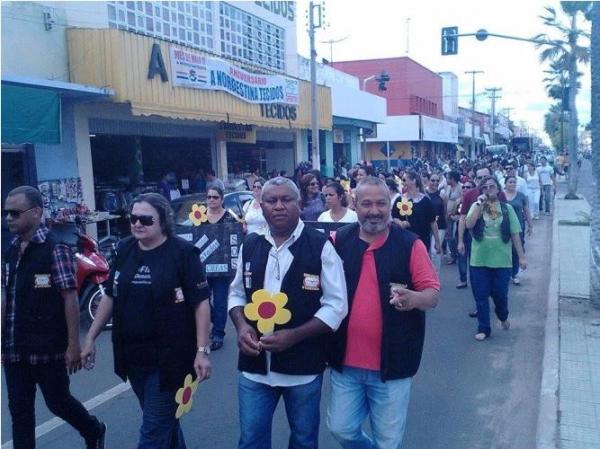 Órgãos municipais realizam caminhada contra abuso a crianças e adolescentes - Imagem 4