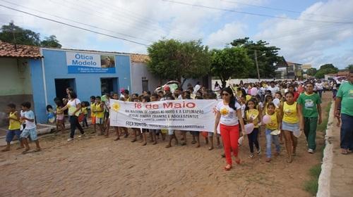 CAMINHADA para comemorar o dia 18 de maio - Imagem 9