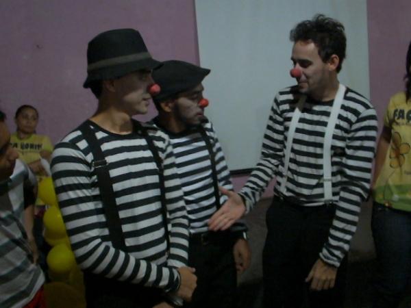 Dom Expedito Lopes realiza evento em homenagem ao dia 18 - Imagem 32