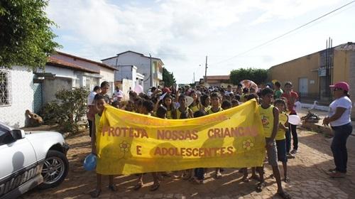CAMINHADA para comemorar o dia 18 de maio - Imagem 2