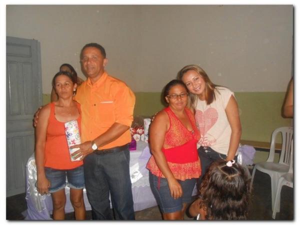 SEMTAC realiza jantar para as Mães do Centro de Convivência - Imagem 47