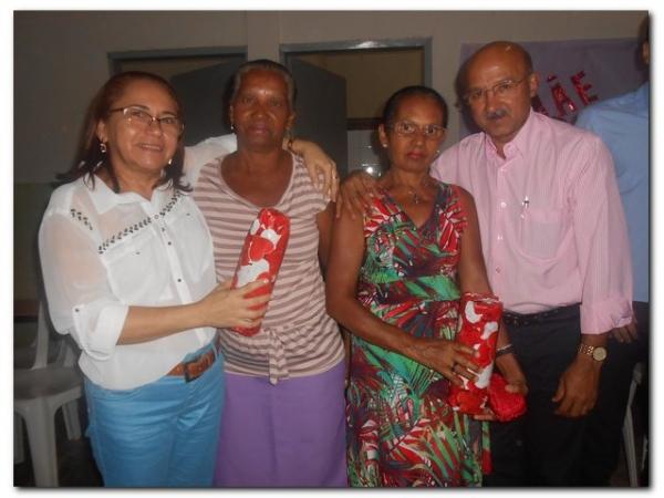 SEMTAC realiza jantar para as Mães do Centro de Convivência - Imagem 34