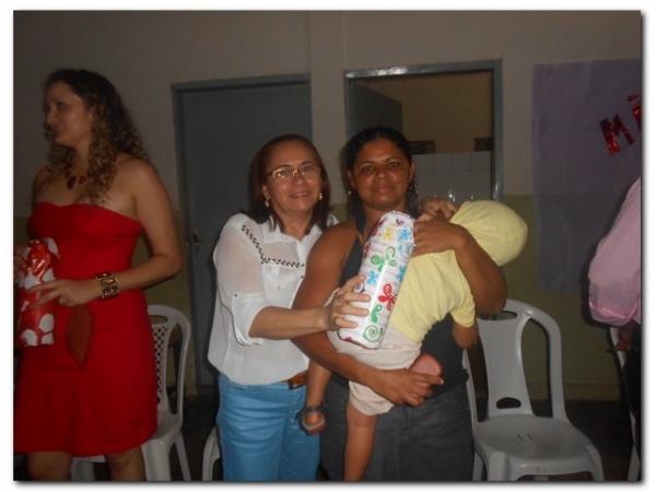 SEMTAC realiza jantar para as Mães do Centro de Convivência - Imagem 28